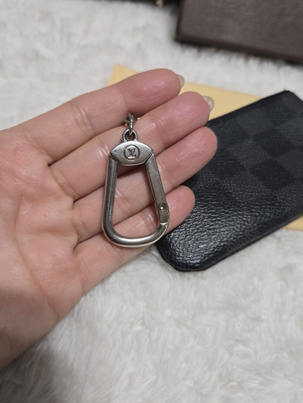 Louis Vuitton Damier Graphite Key Cles Excellent Condition - Picture 6 of 11